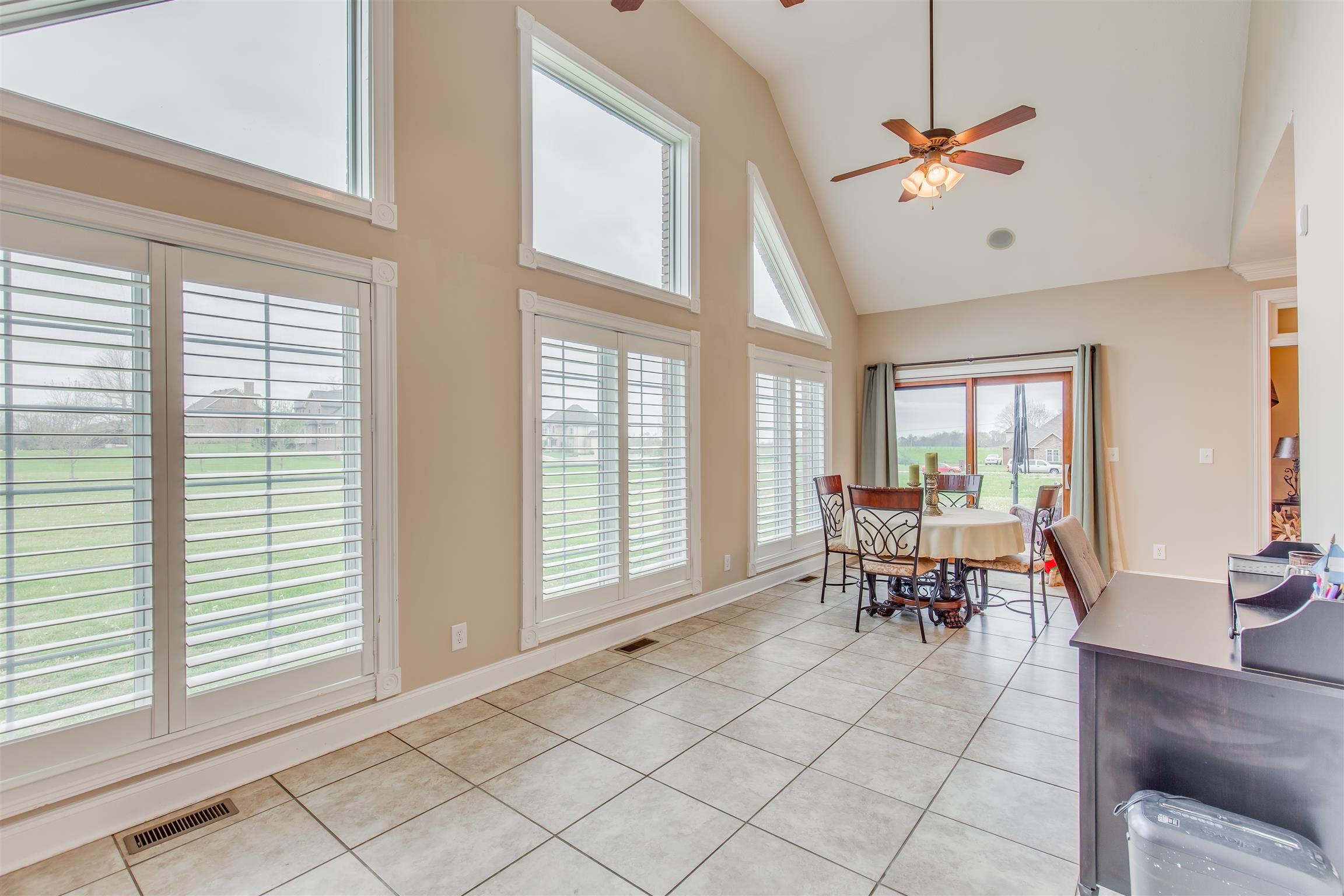 4194 Shady Grove Road Clarksville, TN 37043 - Photo 12 of 30 Gallery Image 12