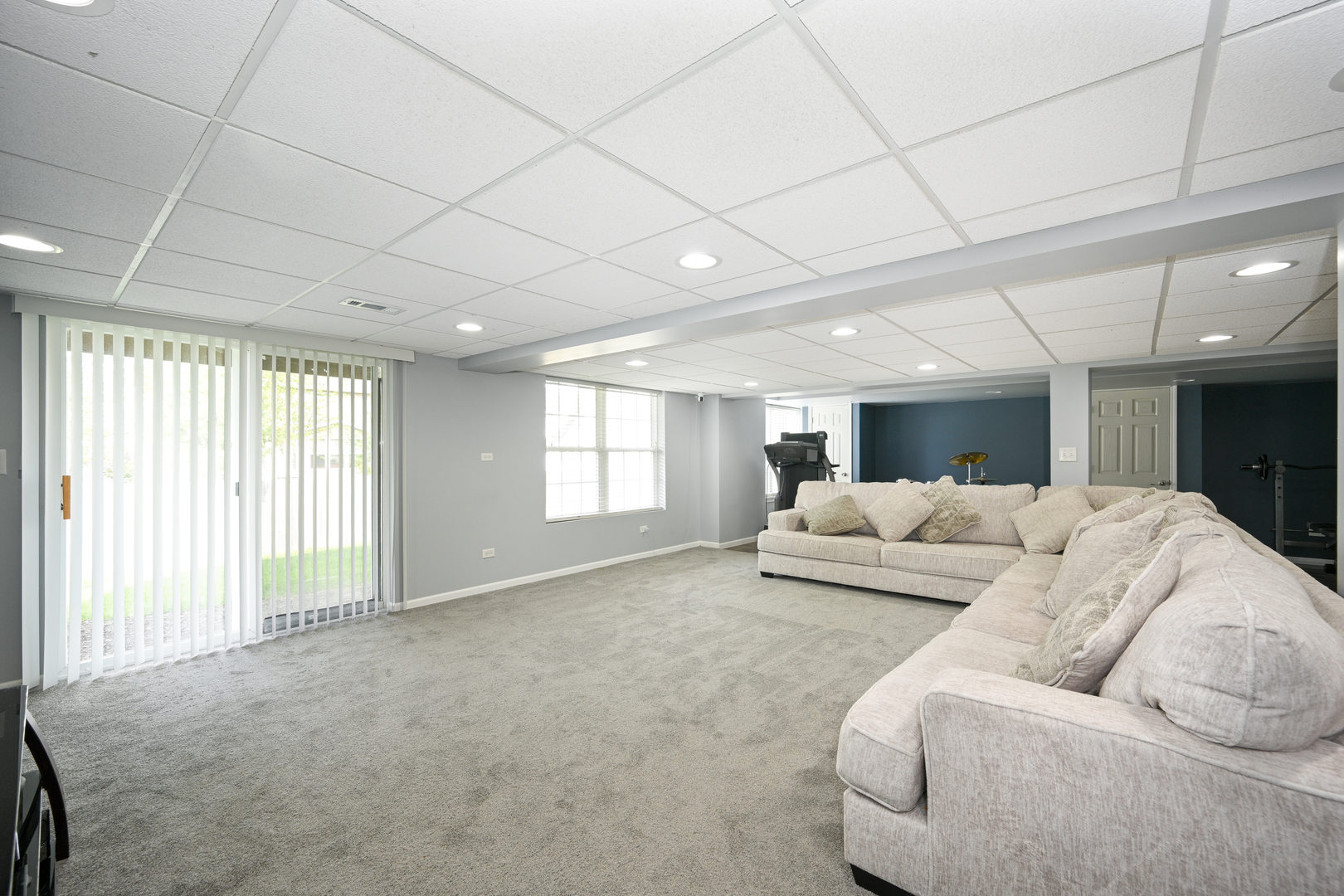 2333 Overlook Court, Unit 2333 Naperville, IL 60563 - Photo 16 of 24 a living room with furniture and a large window