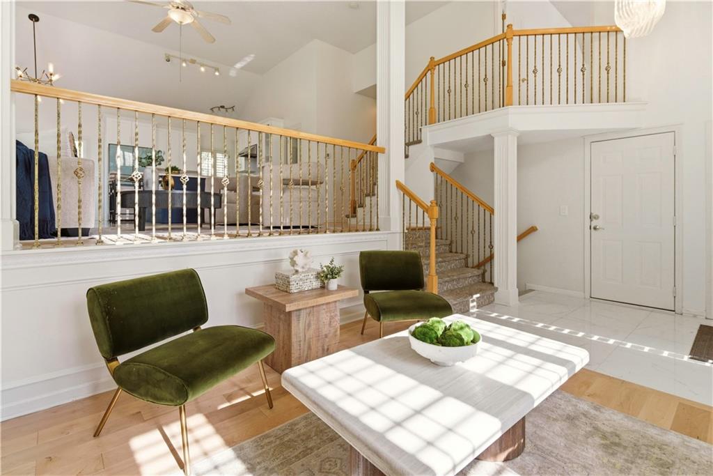 14322 Reeder Street Overland Park, KS 66221 - Photo 5 of 48