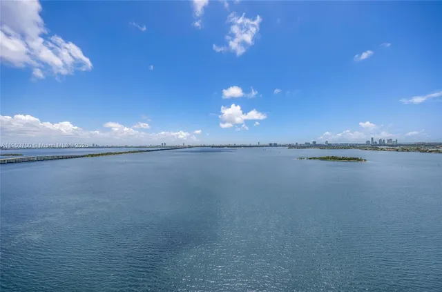 $2,750,000 | 700 Northeast 26th Terrace, Unit 2202, Miami, FL 33137