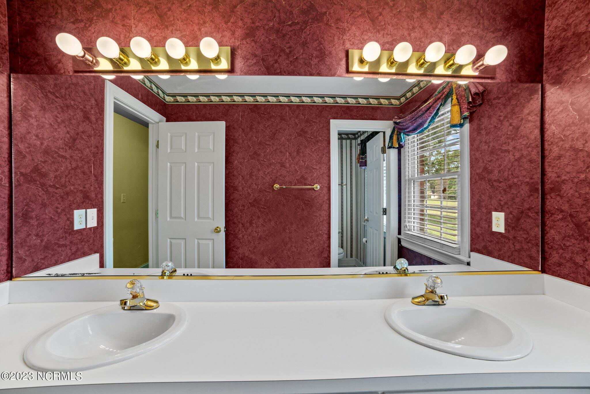 5904 Sandford Road Wilson, NC 27896 - Photo 16 of 43 32-web-or-mls-DSC_9880