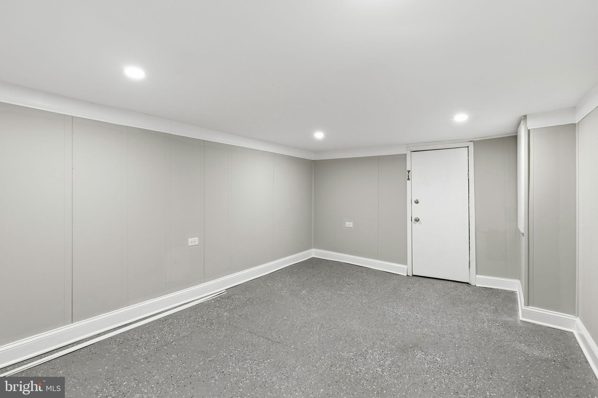 1200 North Dukeland Street Baltimore, MD 21216 - Photo 14 of 17 a view of an empty room