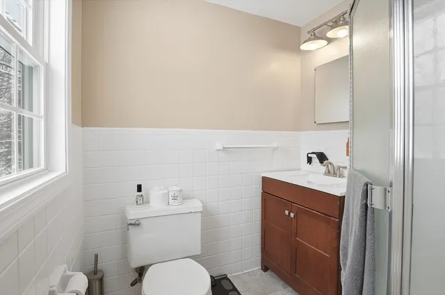 $470,000 | 233 Mt Vernon Street, Fitchburg, MA 01420