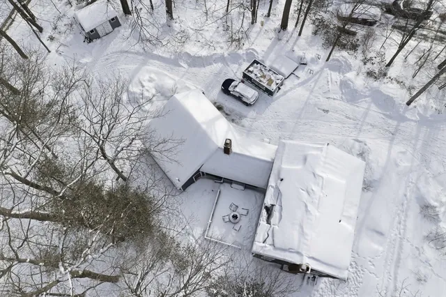 $470,000 | 233 Mt Vernon Street, Fitchburg, MA 01420