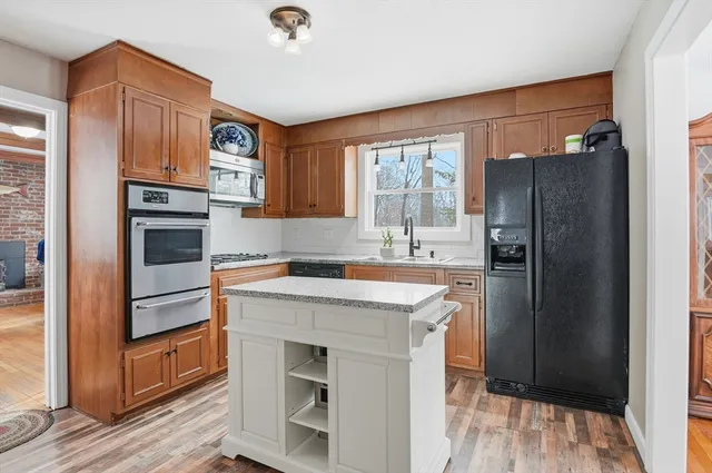 $470,000 | 233 Mt Vernon Street, Fitchburg, MA 01420