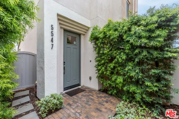 $5,595 | 5547 Palm Drive, Hawthorne, CA 90250