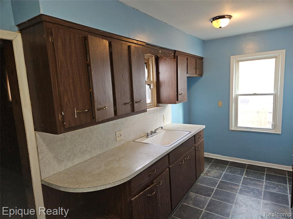 15675 Lappin Street Detroit, MI 48205 - Photo 13 of 22