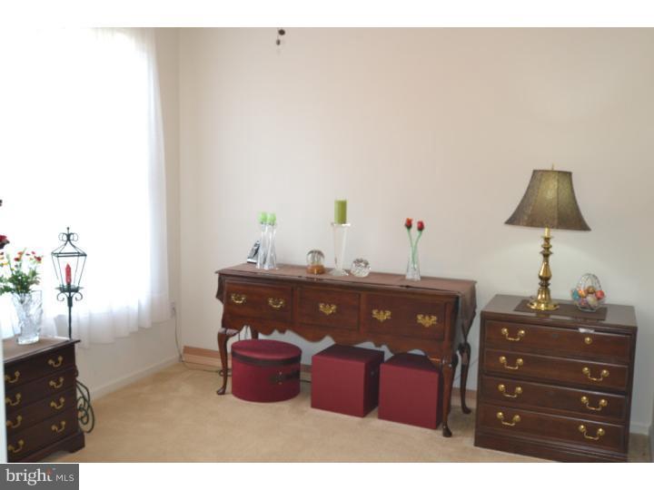 423 Highland Estates Clementon, NJ 08021 - Photo 10 of 17