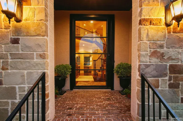 a view of an entryway