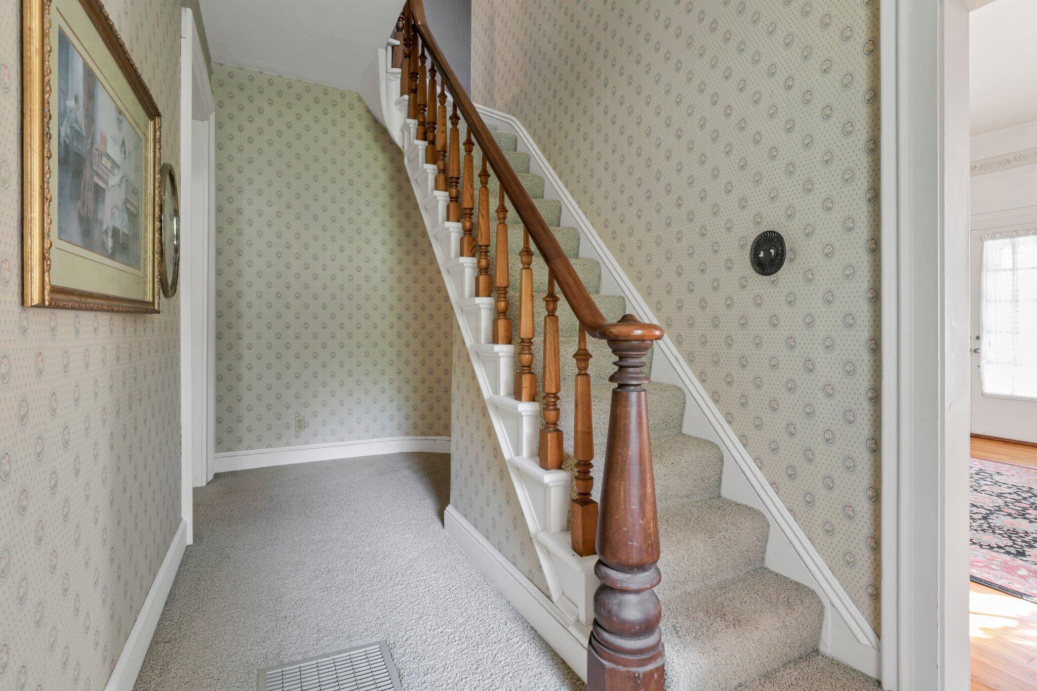 334 Old Columbus Road Springfield, OH 45505 - Photo 5 of 127 3-web-or-mls-011A1709