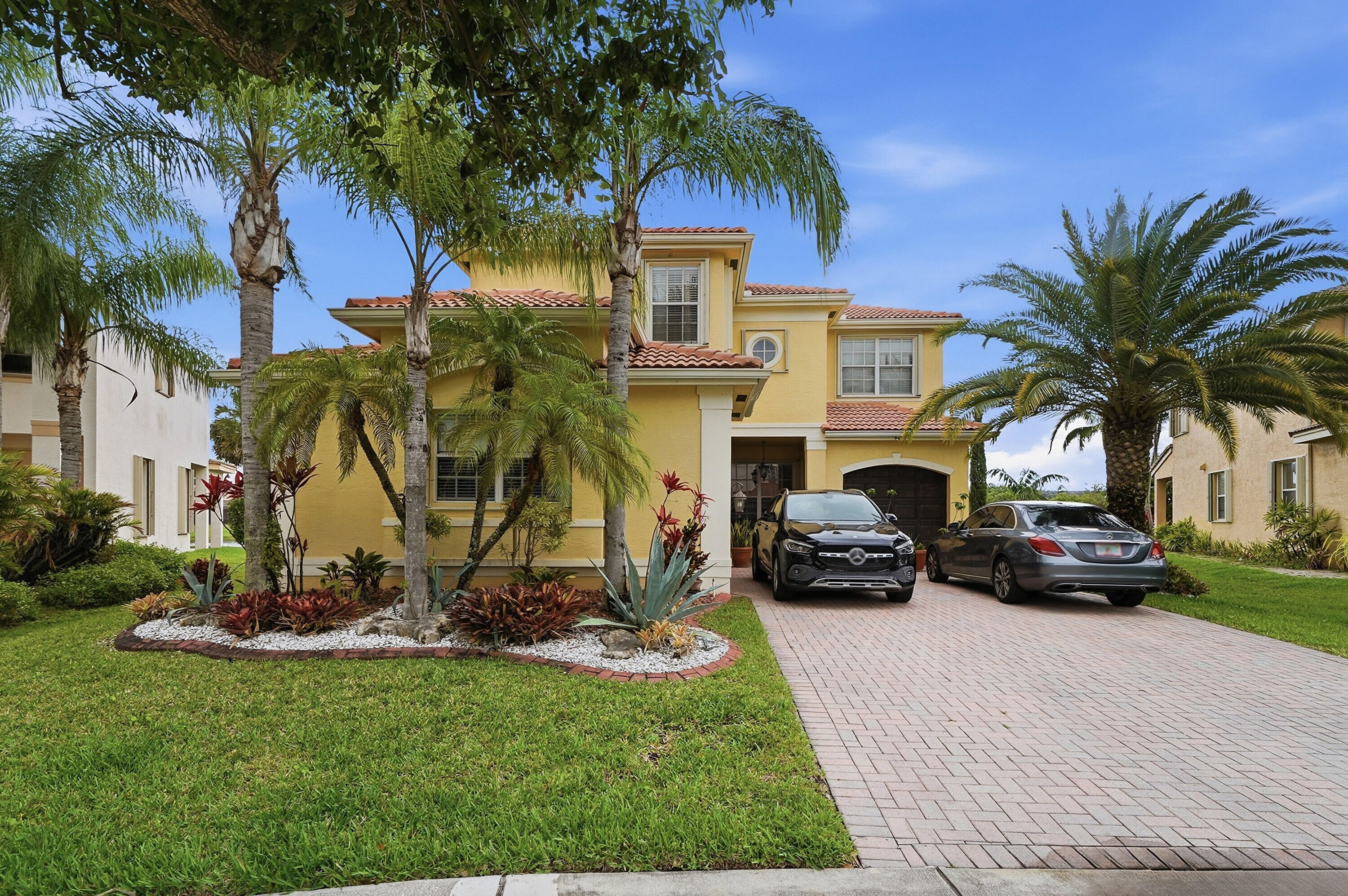 4681 Southwest 131st Terrace Miramar, FL 33027 - Photo 2 of 31 03_dsc05174