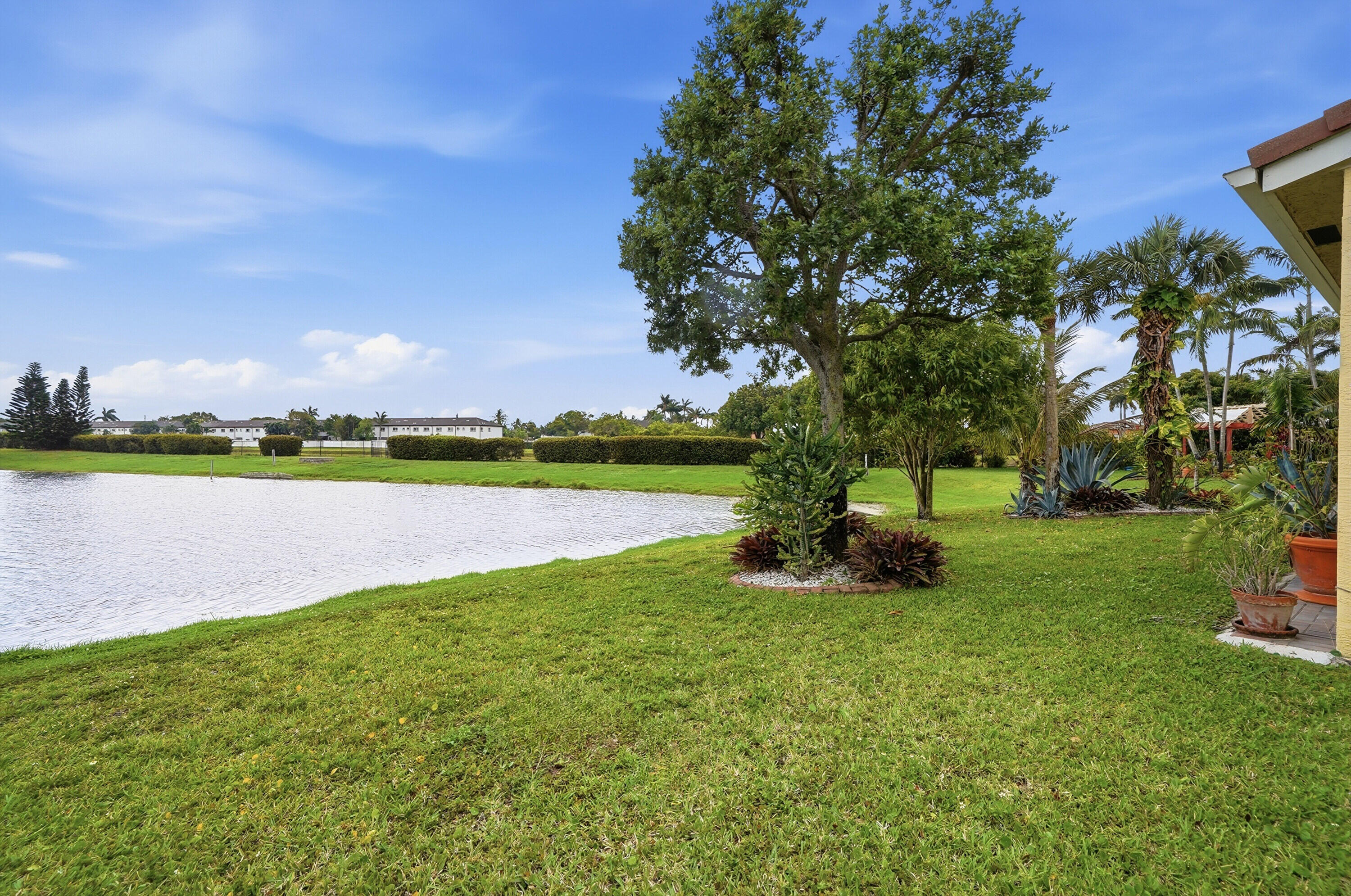 4681 Southwest 131st Terrace Miramar, FL 33027 - Photo 31 of 31 37_dsc05224