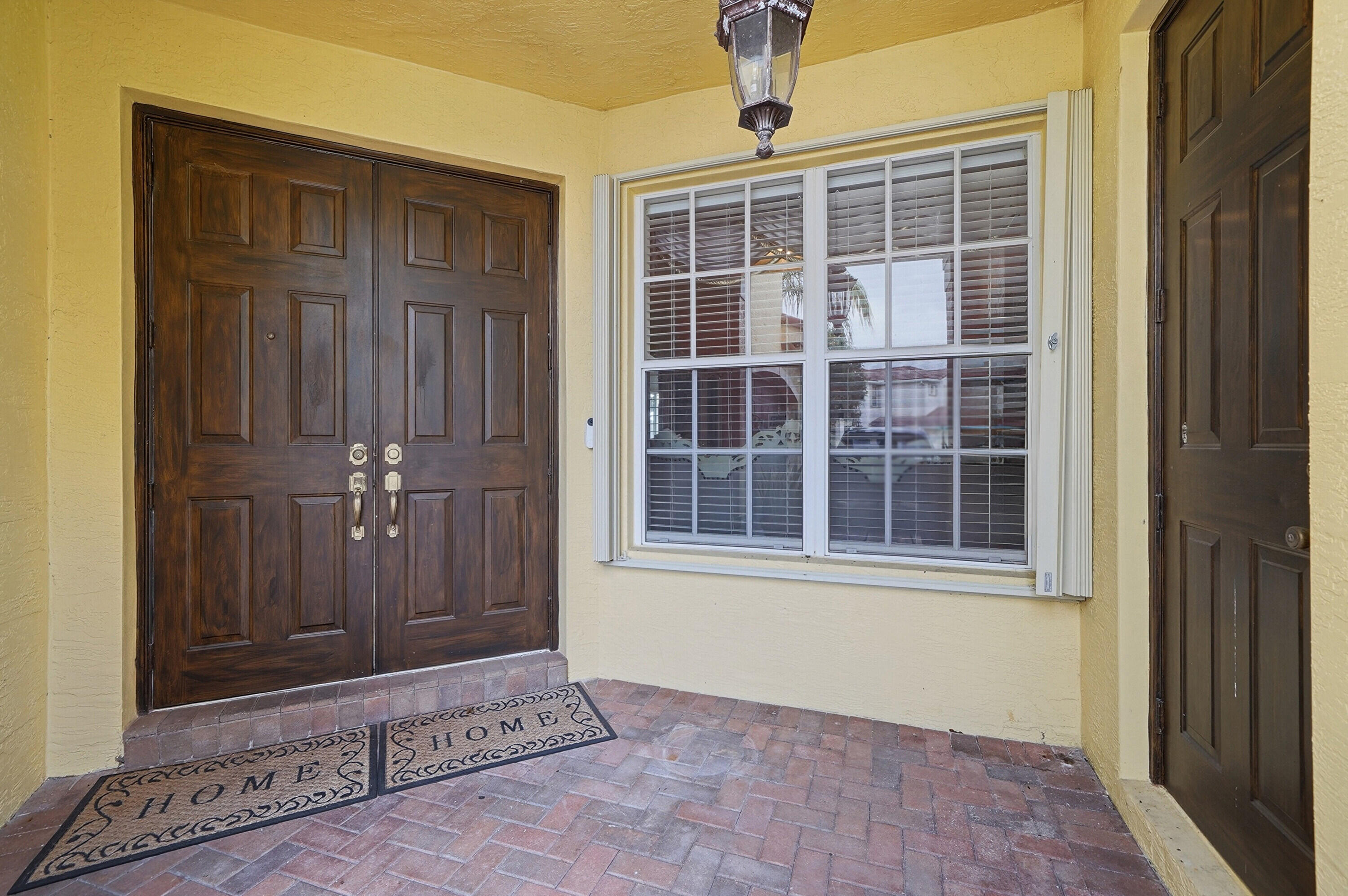 4681 Southwest 131st Terrace Miramar, FL 33027 - Photo 4 of 31 04_dsc05164