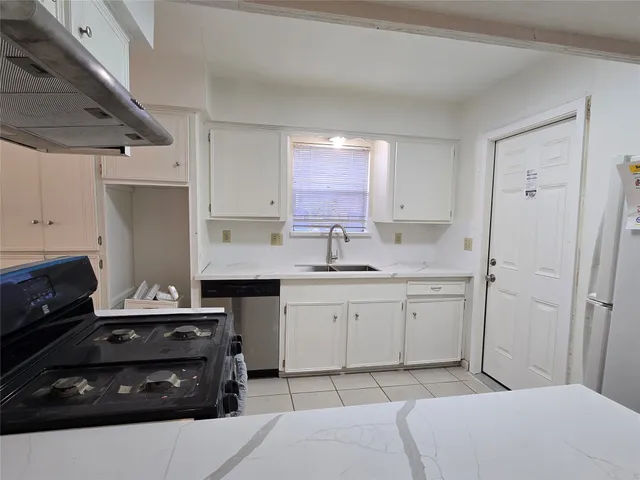 $1,850 | 11931 Tanager Street, Houston, TX 77072