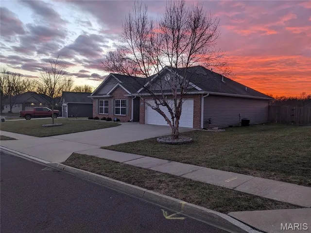 $399,000 | 1845 North Black Walnut Court, Columbia, MO 65202