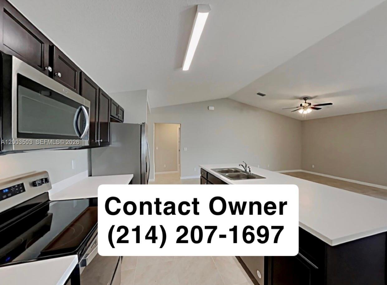 2011 Southwest Del Rio Boulevard Port St. Lucie, FL 34953 - Photo 4 of 8