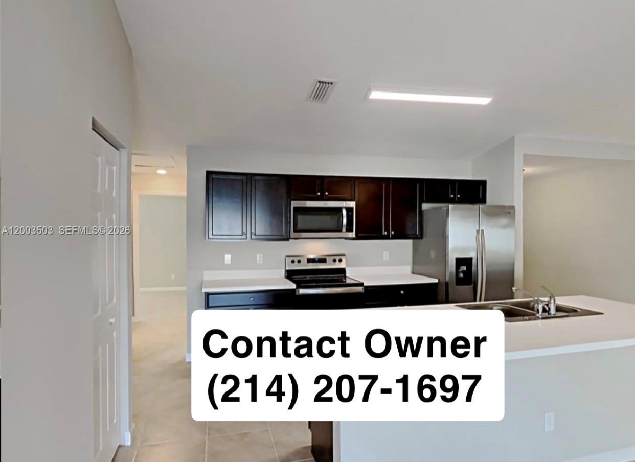 2011 Southwest Del Rio Boulevard Port St. Lucie, FL 34953 - Photo 5 of 8