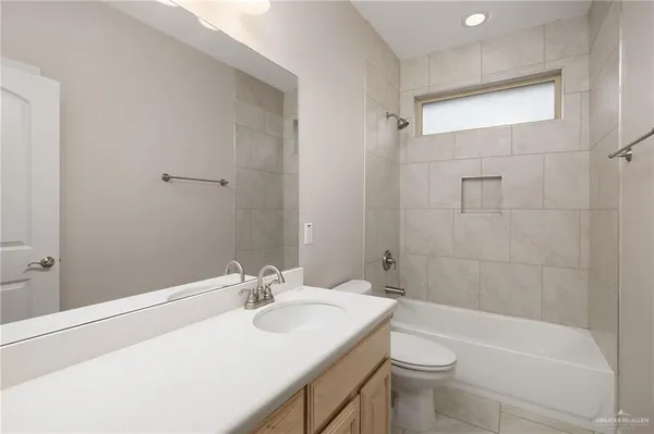 $2,450 | 14213 Gorman Fls Road, McAllen, TX 78504