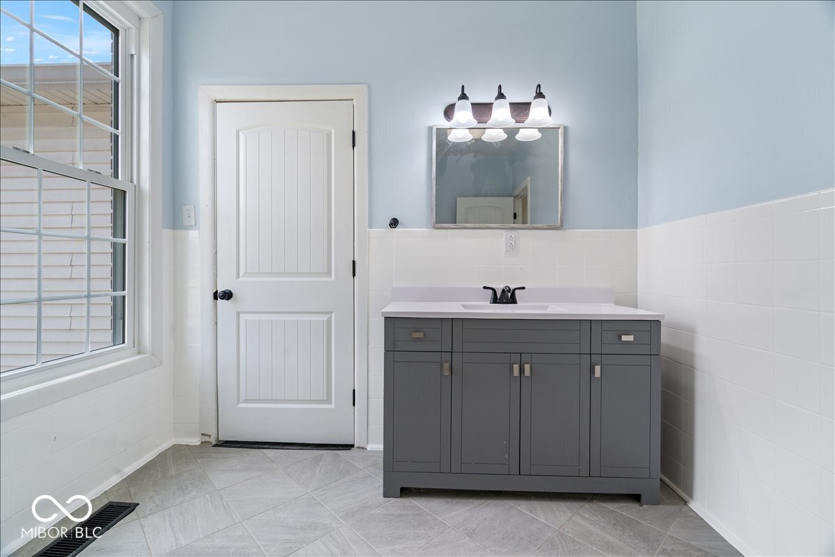 2917 Huntsville Road Pendleton, IN 46064 - Photo 18 of 32