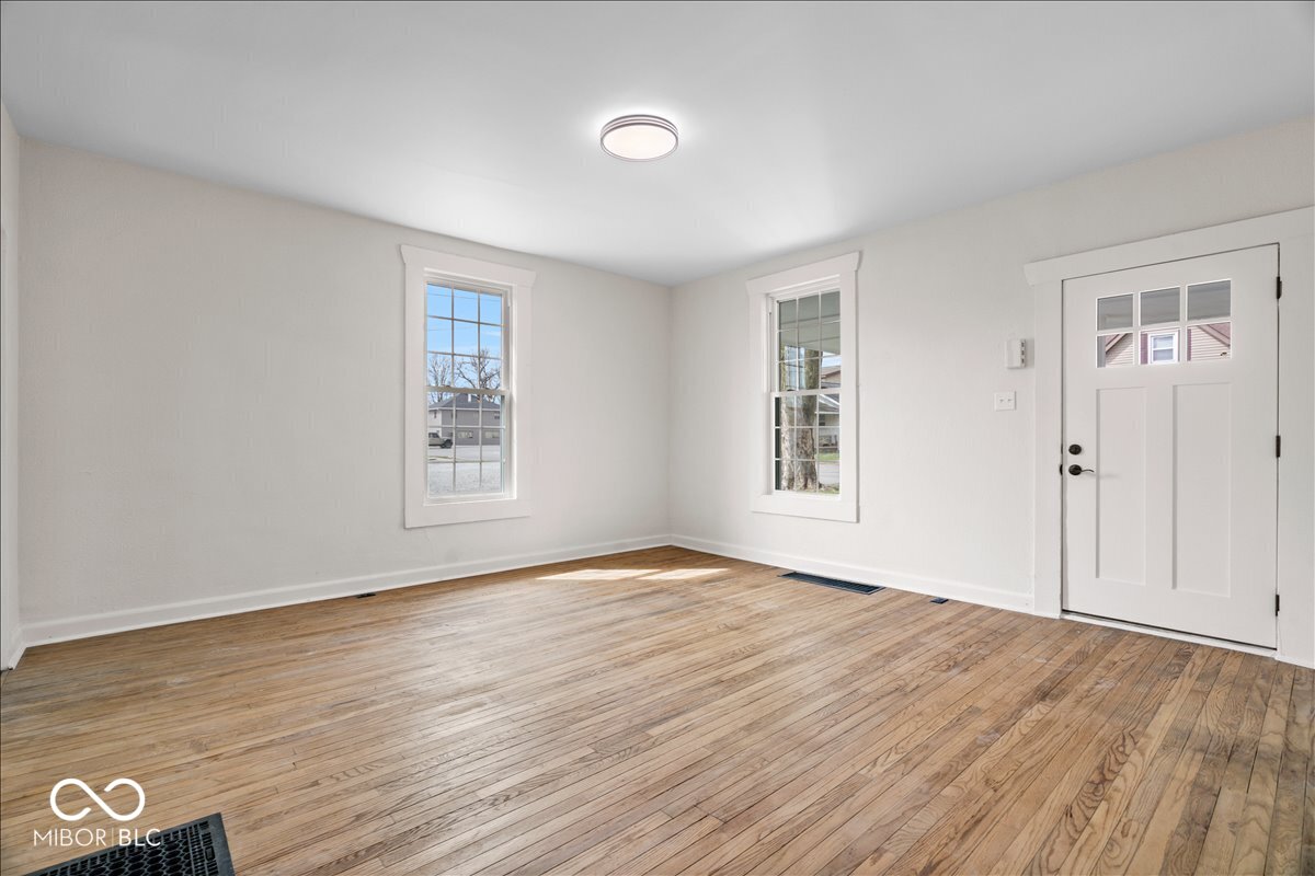 2917 Huntsville Road Pendleton, IN 46064 - Photo 4 of 32