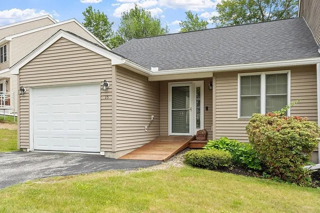 $2,400 | 15 Water Wheel Circle, Unit 15, Templeton, MA 01468