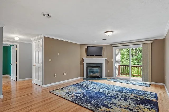 $2,400 | 15 Water Wheel Circle, Unit 15, Templeton, MA 01468