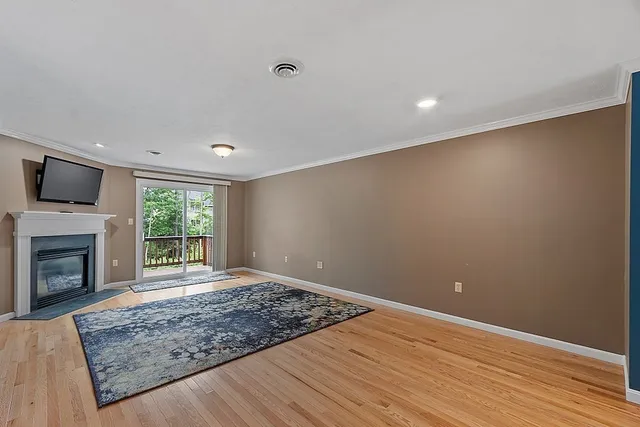 $2,400 | 15 Water Wheel Circle, Unit 15, Templeton, MA 01468