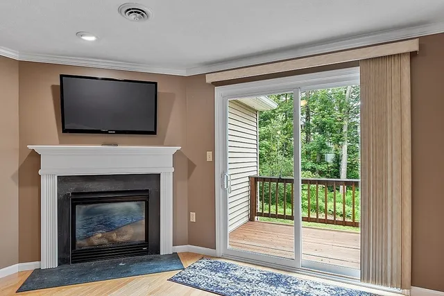 $2,400 | 15 Water Wheel Circle, Unit 15, Templeton, MA 01468