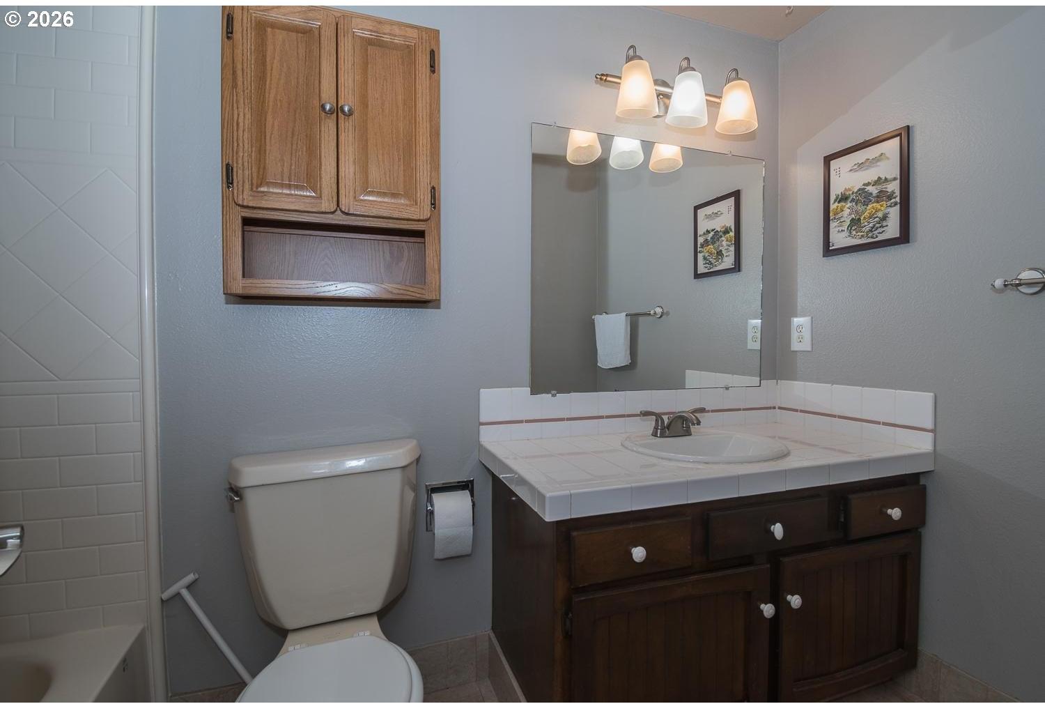15652 South Henrici Road Oregon City, OR 97045 - Photo 16 of 33 Gallery Image 16