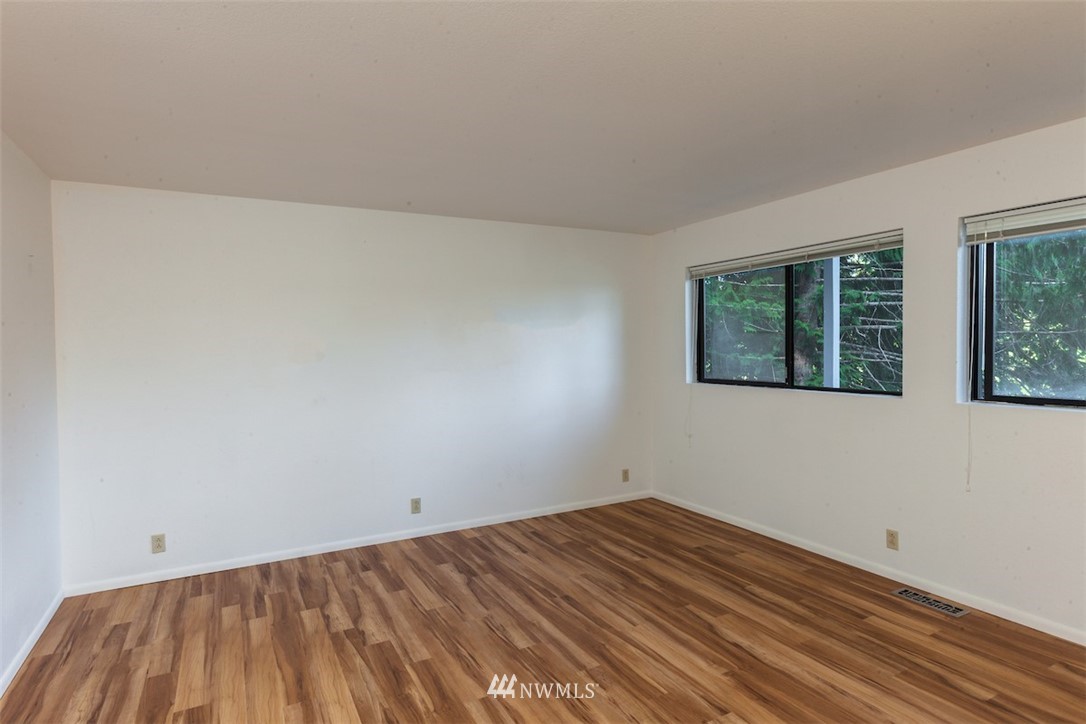 2086 East Grapeview Loop Road Grapeview, WA 98546 - Photo 18 of 25 Gallery Image 18