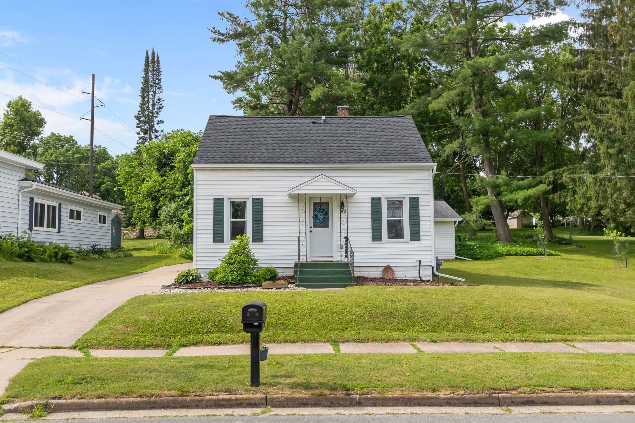 190 Division Street Iola, WI 54945 - Photo 39 of 40