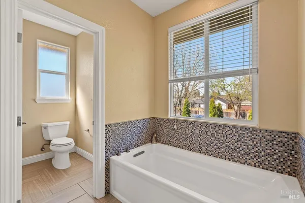 $850,000 | 125 Anish Way, Windsor, CA 95492