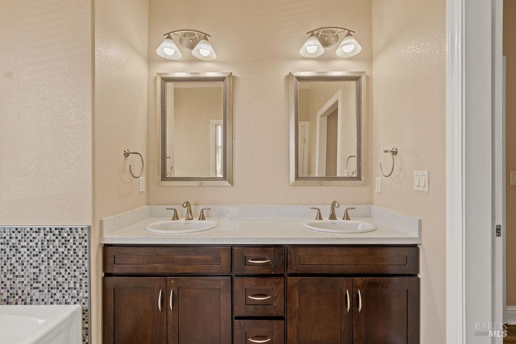 125 Anish Way Windsor, CA 95492 - Photo 29 of 51