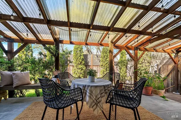 $895,000 | 125 Anish Way, Windsor, CA 95492