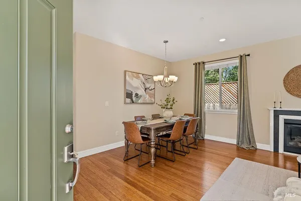 $850,000 | 125 Anish Way, Windsor, CA 95492