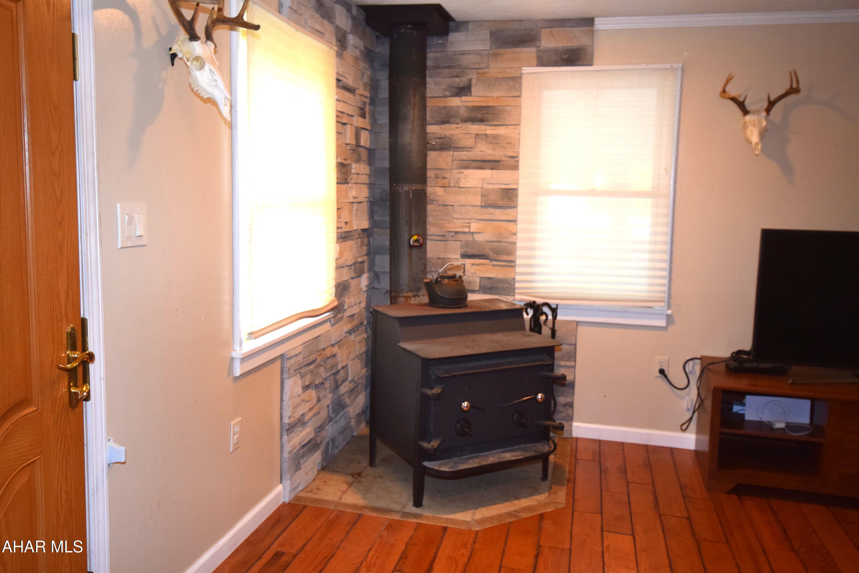 2357 Kettle Road Altoona, PA 16601 - Photo 5 of 19