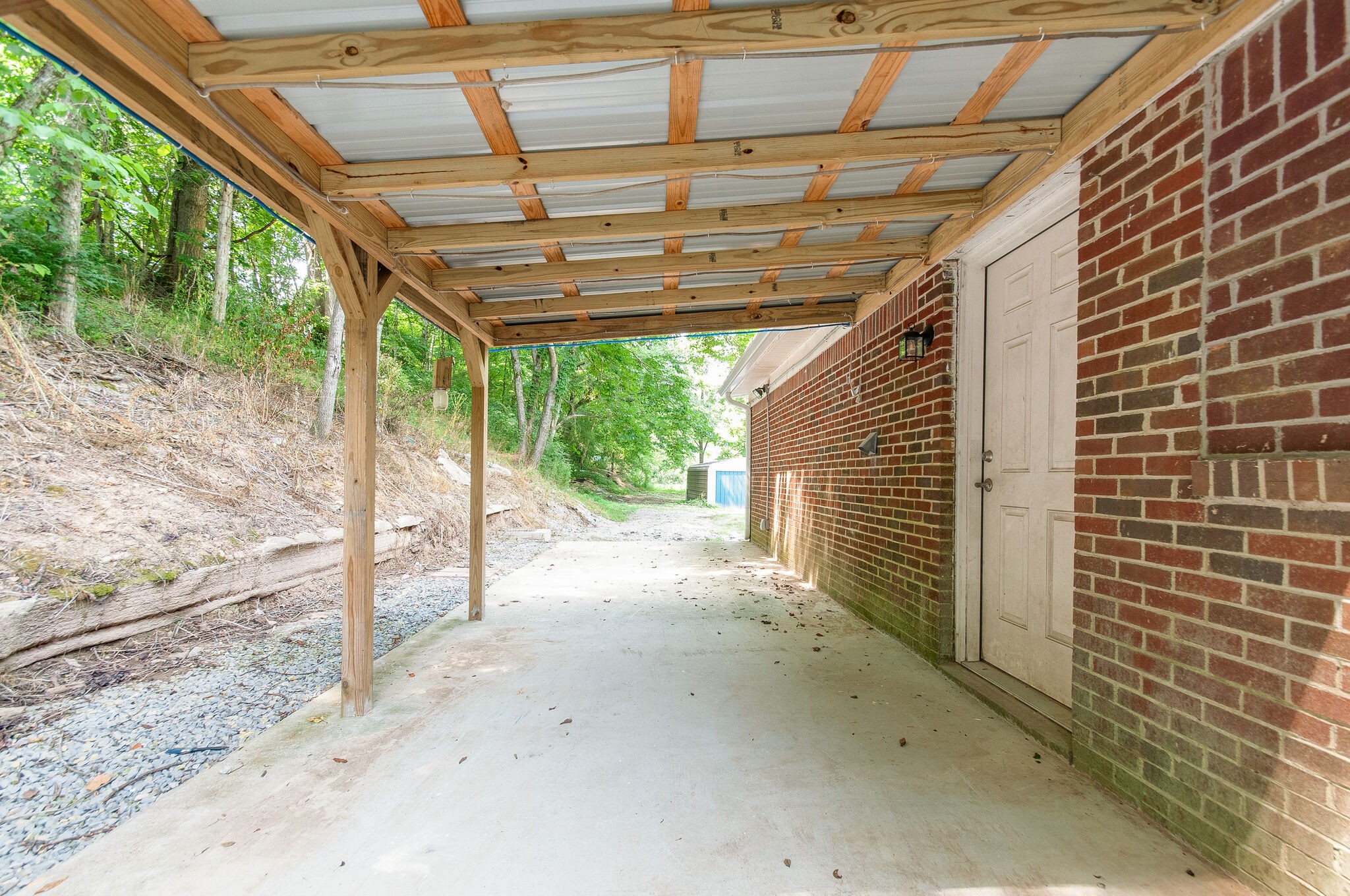 653 Defeated Creek Road Centerville, TN 37033 - Photo 23 of 24 Gallery Image 23