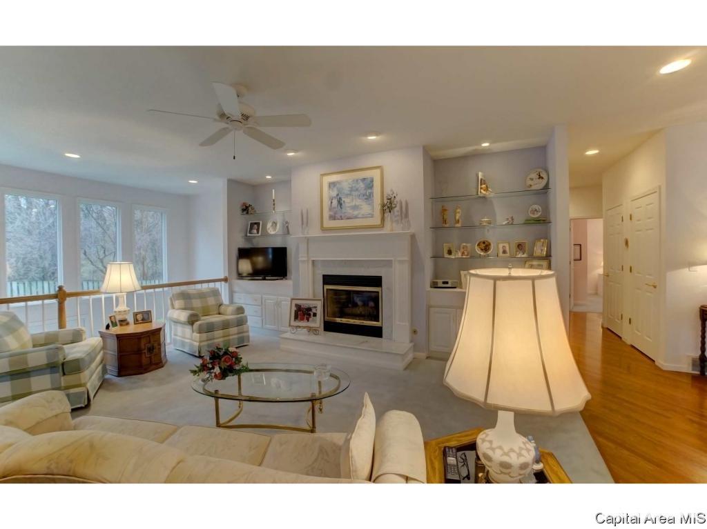 4008 Surry Pl Lane Springfield, IL 62711 - Photo 2 of 36 Gallery Image 2