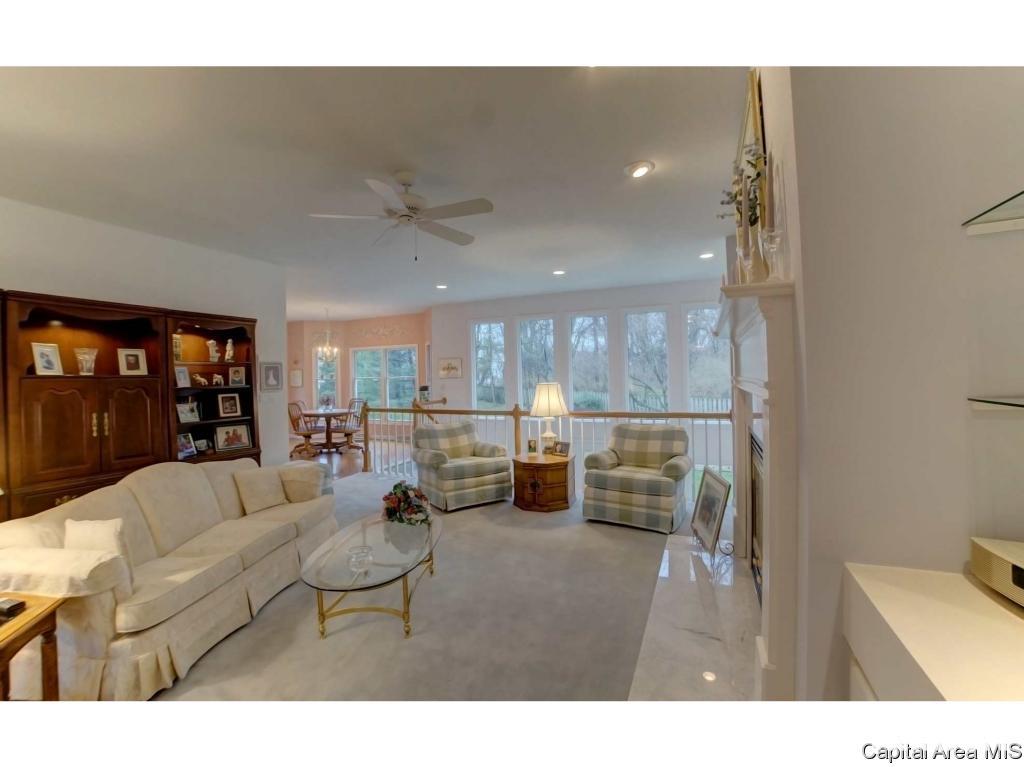 4008 Surry Pl Lane Springfield, IL 62711 - Photo 3 of 36 Gallery Image 3