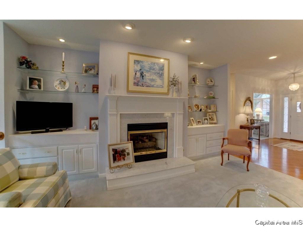 4008 Surry Pl Lane Springfield, IL 62711 - Photo 5 of 36 Gallery Image 5