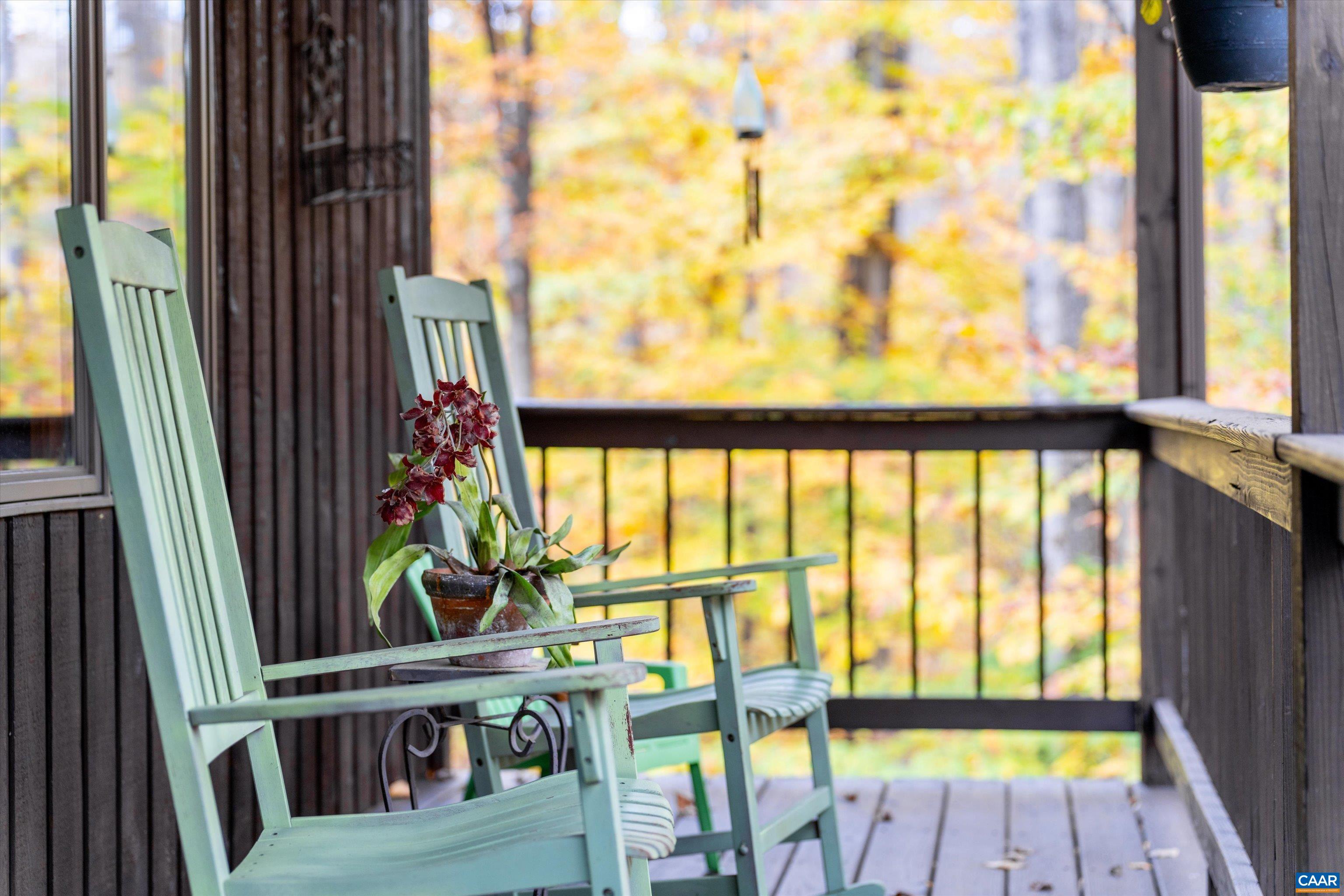 41 Dogleg Road Palmyra, VA 22963 - Photo 7 of 47 a view of a balcony