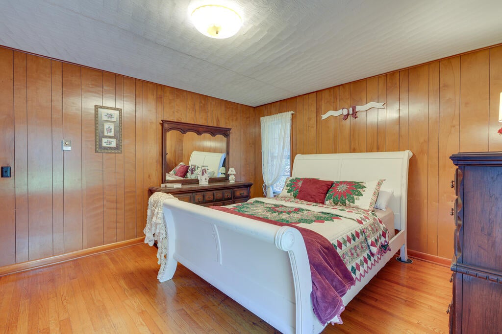 4163 Lick Creek Road Birchleaf, VA 24220 - Photo 26 of 86 Gallery Image 26