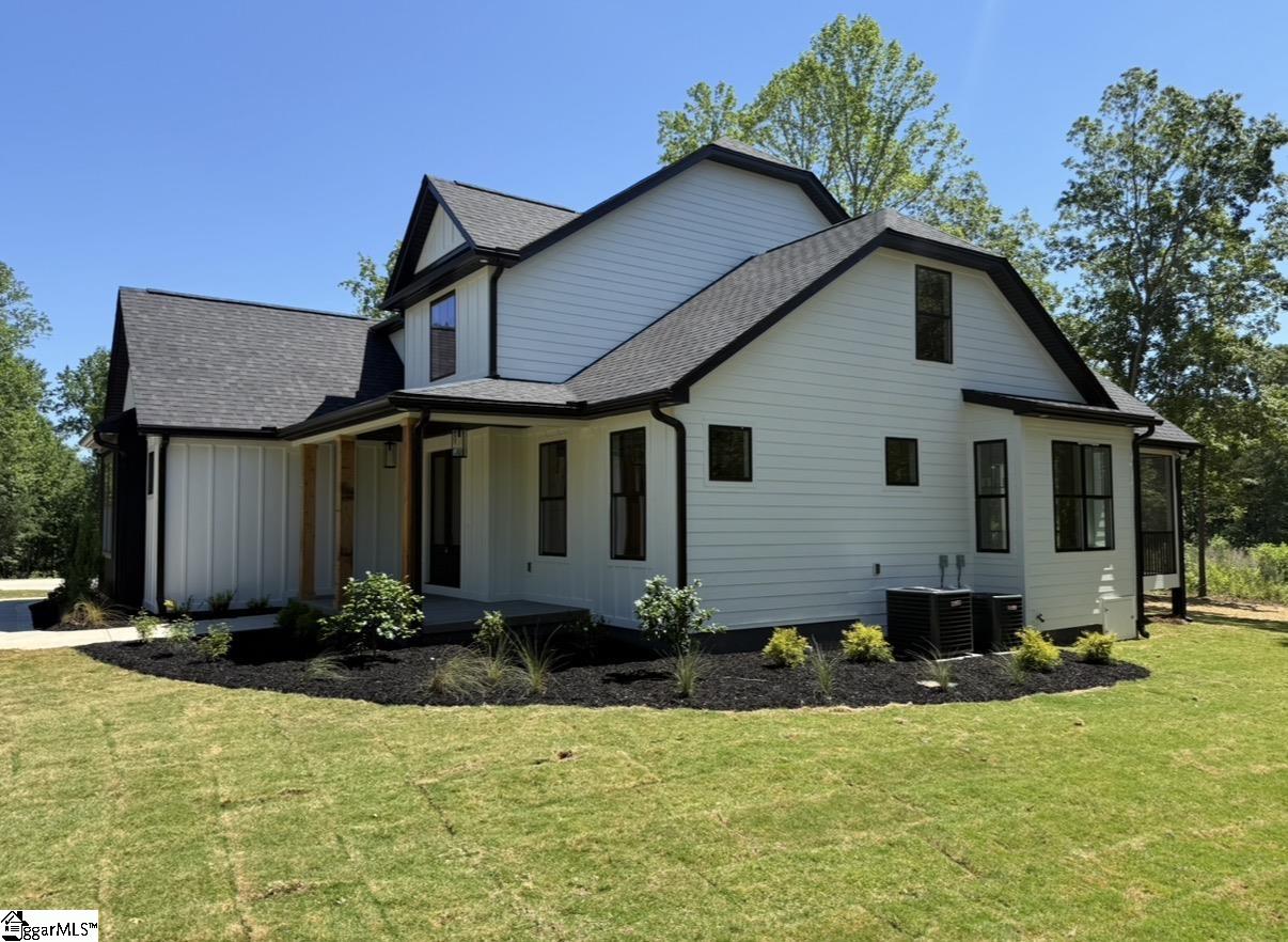 668 Flynn Road Greer, SC 29651 - Photo 8 of 49