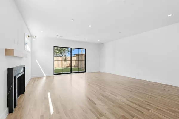 $865,000 | 4525 Hopkins Avenue, Dallas, TX 75209