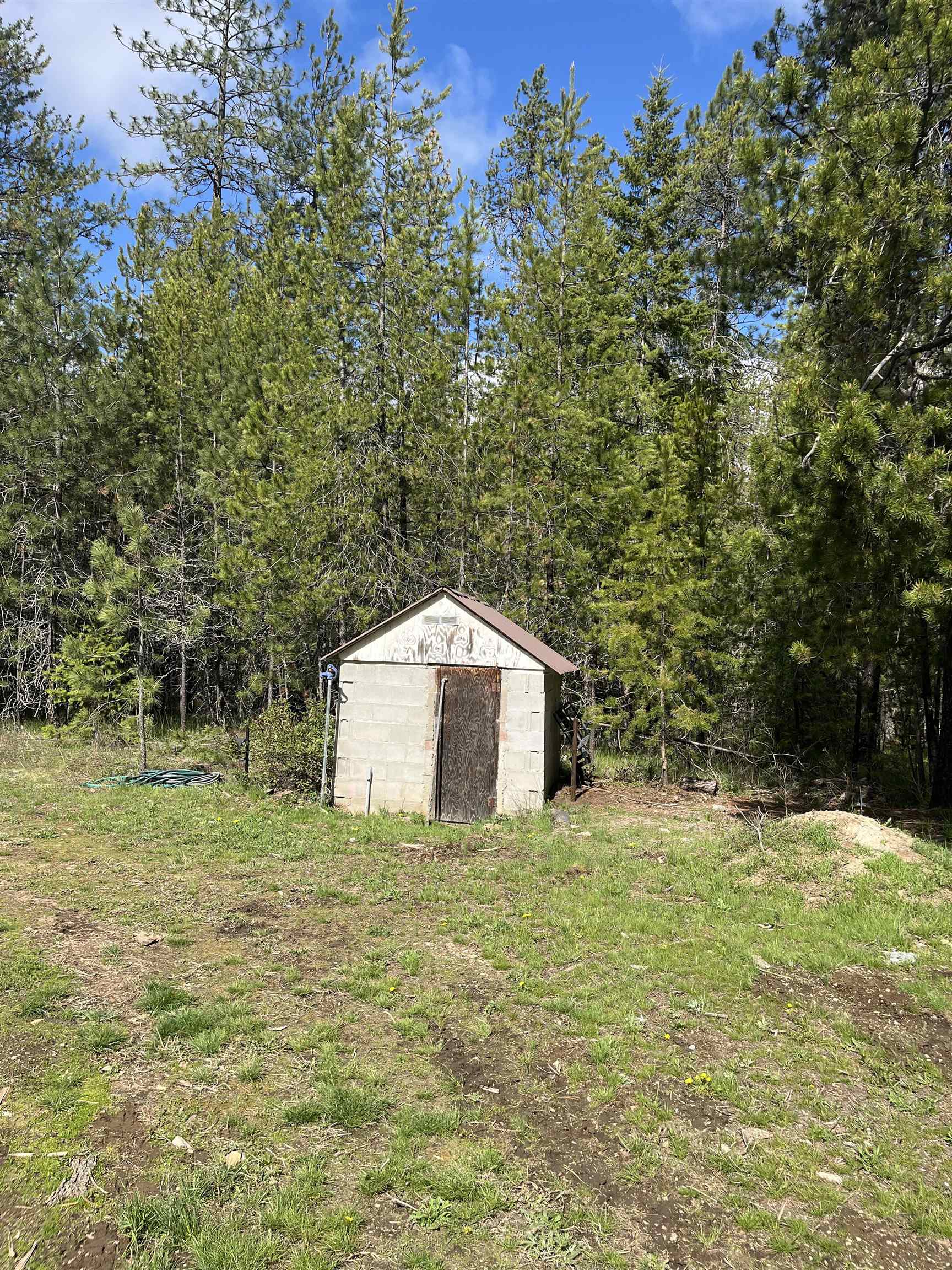 3858 C Agar Road Loon Lake, WA 99148 - Photo 7 of 37