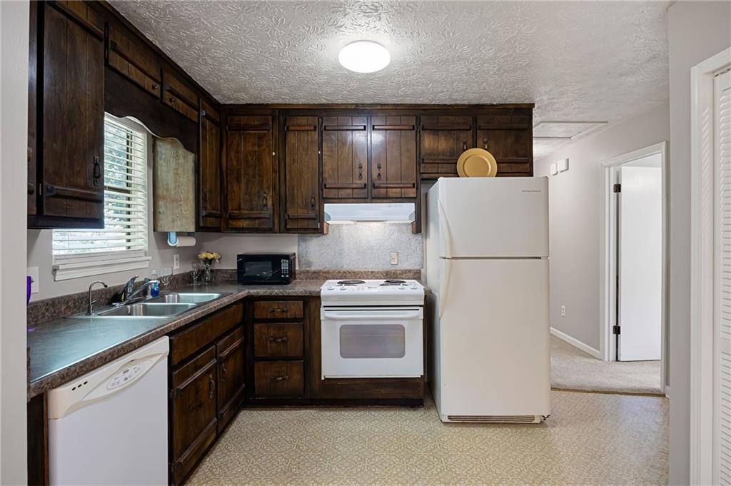 3370 Ridgecrest Drive Powder Springs, GA 30127 - Photo 13 of 27
