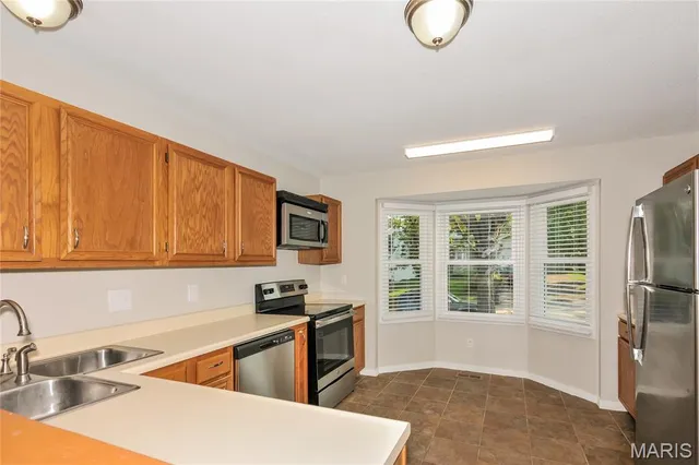 $2,260 | 513 Woodlyn Crossing, Ballwin, MO 63021