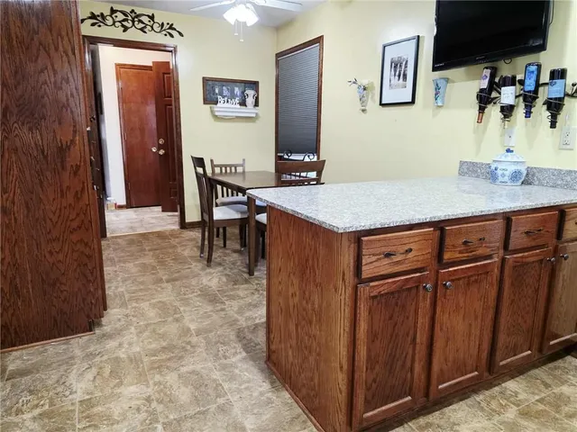 $1,150,000 | 19533 Highway 52, Pleasanton, KS 66075