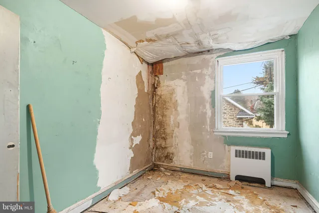 $149,995 | 2133 Parkwyn Road, Philadelphia, PA 19131