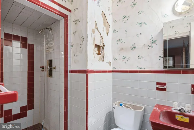 $149,995 | 2133 Parkwyn Road, Philadelphia, PA 19131